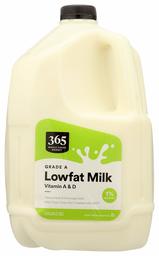 365 EVERYDAY VALUE Lowfat 1% Milk, 128 FZ