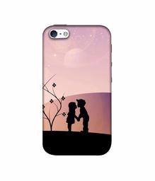 Amazon Brand - Solimo Designer Kiss-ing Couple 3D Printed Hard Back Case Mobile Cover for Apple iPhone 5 / 5S