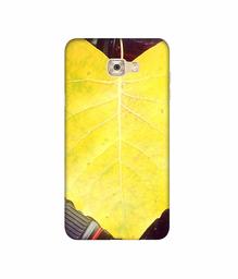 Amazon Brand - Solimo Designer Yellow Leaf 3D Printed Hard Back Case Mobile Cover for Samsung Galaxy C7 Pro