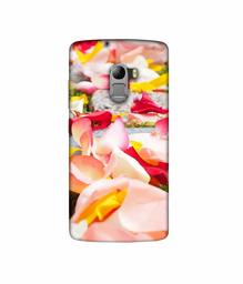 Amazon Brand - Solimo Designer Rose Petals 3D Printed Hard Back Case Mobile Cover for Lenovo K4 Note