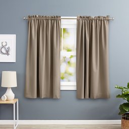 AmazonBasics Heat Insulating Blackout Curtain, 2 Pieces, 168 x 183 cm (WxL), Brown