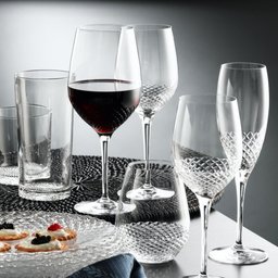 Pinzon Rumba Stemware Collection