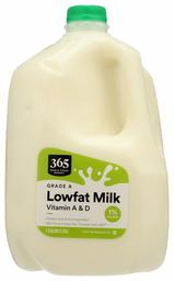 365 EVERYDAY VALUE Lowfat 1% Milk, 128 FZ