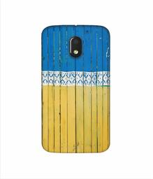 Amazon Brand - Solimo Designer Wooden Pattern 3D Printed Hard Back Case Mobile Cover for Motorola Moto E (3rd gen)