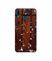 Amazon Brand - Solimo Designer Wood with Snow 3D Printed Hard Back Case Mobile Cover for Huawei Y9 (2019)