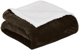 AmazonBasics Soft Micromink Sherpa Throw Blanket - Full or Queen, Chocolate