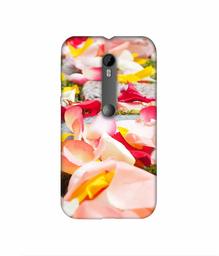 Amazon Brand - Solimo Designer Rose Petals 3D Printed Hard Back Case Mobile Cover for Motorola Moto G 3rd Generation