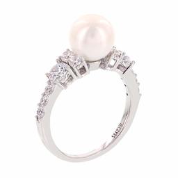 [Find] Amazon Collection roziumumekkisuta-ringusiruba- 8 mm White Cultured Freshwater Pearl and made in kuriaraundokattokyu-bikkuzirukonia Ring 11 Size