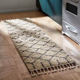 Amazon Brand – Rivet Shag Diamond Morrocan Area Rug, 2' 2