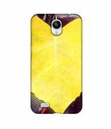 Amazon Brand - Solimo Designer Yellow Leaf 3D Printed Hard Back Case Mobile Cover for Vivo Y21L