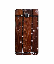 Amazon Brand - Solimo Designer Wood with Snow 3D Printed Hard Back Case Mobile Cover for Samsung Galaxy On5