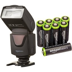 AmazonBasics - Flash electrónico para cámara DSLR + 8 pilas recargables AA