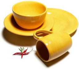 Pinzon 4-Piece Dinnerware Placesetting, Service for 1, Daisy Yellow