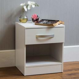 Home Discount Hulio White High Gloss Bedside Table – 1 Drawer, Metal Handles, Runner Anti Bowing Drawer Bedroom Furniture