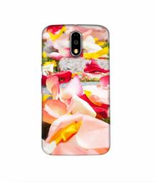 Amazon Brand - Solimo Designer Rose Petals 3D Printed Hard Back Case Mobile Cover for Motorola Moto G4 Plus