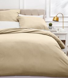 AmazonBasics Deluxe Microfiber Duvet Cover Set with Pillow Case(s) – 240x220cm, Beige