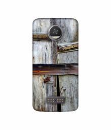 Amazon Brand - Solimo Designer Old Door 3D Printed Hard Back Case Mobile Cover for Moto Z2 Play