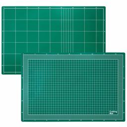 AmazonBasics 3-Layer PVC Cutting Mat, Green, 45 x 30 cm