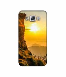 Amazon Brand - Solimo Designer Mountan Side Sun View 3D Printed Hard Back Case Mobile Cover for Samsung Galaxy E7