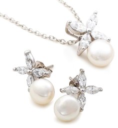 [An AJC Collection] an AJC Collection Necklace Platinum coating Freshwater Pearl Pendant & Earrings Set